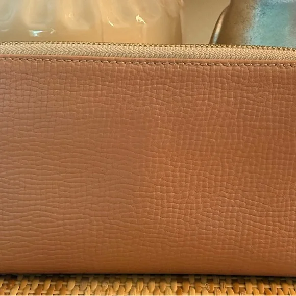 CHLOE Pink Leather Pink&Gold Ribbon Bow Zip Around Clutch Wallet w/Dust Bag &Box - Picture 3 of 14